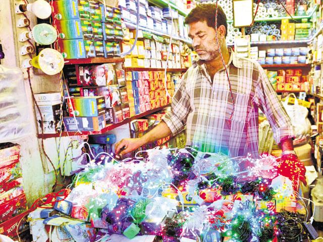 Made in China decorative lights on sale for Diwali at a market in Ranchi.(Diwakar Prasad/ HT Photo)