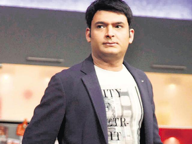 Kapil Sharma recently kicked up a row when he tweeted that Brihanmumbai Municipal Commission officers sought a bribe of Rs 5 lakh for the construction of his premises in Versova.(HT File Photo)