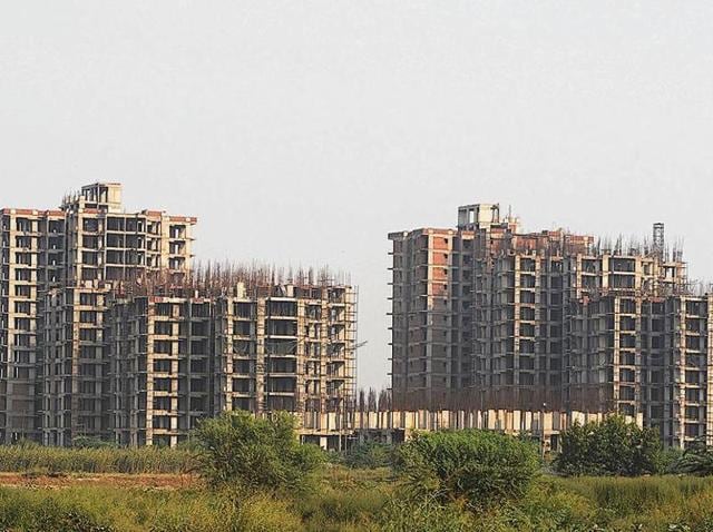 The authority letter comes after realty firm - Sikka Group in sector 79 and Unitech in sector 113 - were found digging foundation and selling flats without obtaining approvals. (Burhaan Kinu/HT Photo) The authority letter comes after realty firm - Sikka Group in sector 79 and Unitech in sector 113 - were found digging foundation and selling flats without obtaining approvals. (Burhaan Kinu/HT Photo)