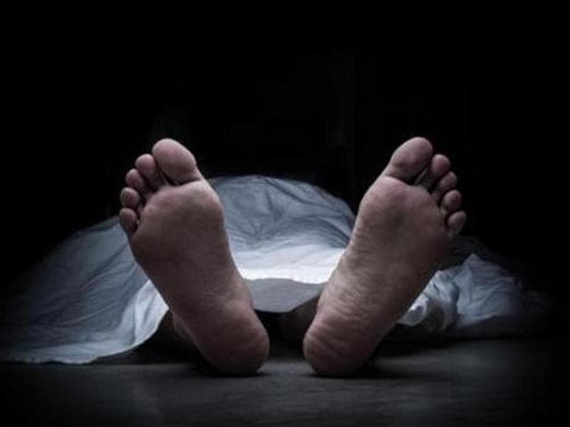 The local residents found her lying motionless on the floor following which she was taken to Sion Hospital where she was declared dead on arrival. (HT file photo) The local residents found her lying motionless on the floor following which she was taken to Sion Hospital where she was declared dead on arrival. (HT file photo)