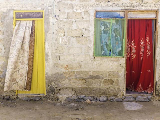 Massive slums have become major features of cities in many low- and middle-income countries. (Shutterstock) Massive slums have become major features of cities in many low- and middle-income countries. (Shutterstock)