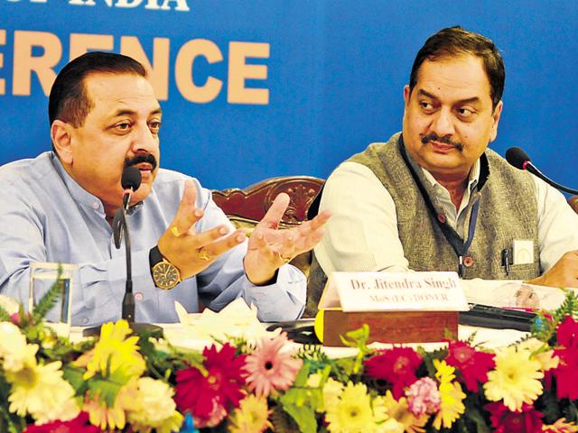 Minister of state for personnel Jitendra Singh (left) with Press Information Bureau director general Frank Noronha during the event. (Anil Dayal/HT Photo)