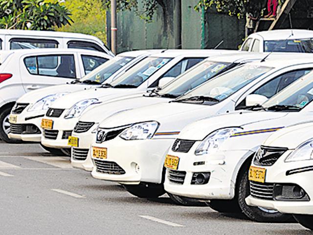 Taxi aggregators such as Uber and Ola will have to comply with city fuel norms — compressed natural gas (CNG) in case of Delhi — and can also run black-and-yellow cabs, a government panel has recommended.(Hindustan Times)