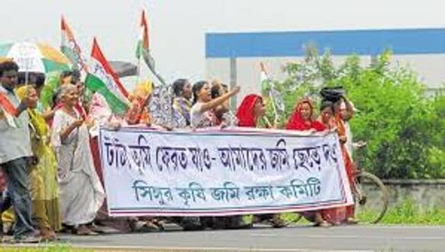 File picture of farmer agitation in Singur demanding exit of the Tatas. (HT Photo) File picture of farmer agitation in Singur demanding exit of the Tatas. (HT Photo)