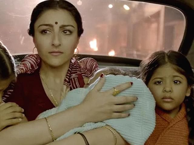 31st October is based on the aftermath of Indira Gandhi’s assassination by her two Sikh bodyguards, which completely shook the political scenario of the country. 31st October is based on the aftermath of Indira Gandhi’s assassination by her two Sikh bodyguards, which completely shook the political scenario of the country.