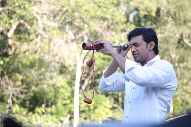 Dev in Amazon Obhijaan. (Shree Venkatesh Films )