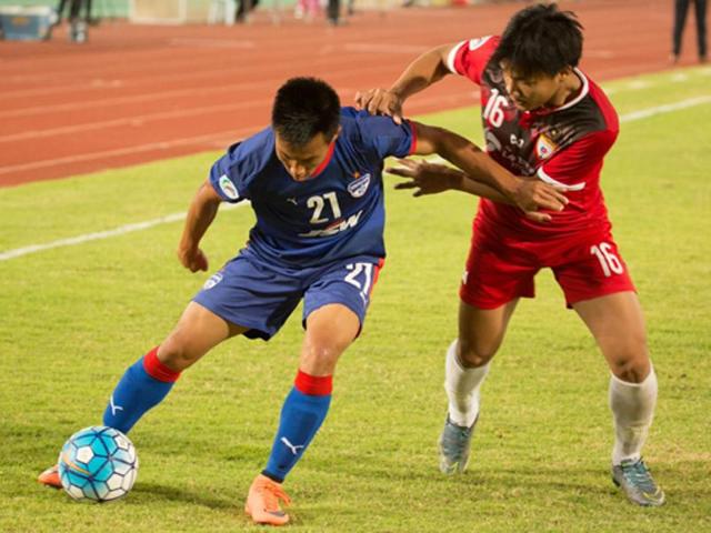 The first leg ended in a 1-1 draw with Eugeneson Lyngdoh scoring for the I-League champions to grab a vital away goal ahead of the second leg match at the Sree Kanteerava Stadium. (PTI Photo) The first leg ended in a 1-1 draw with Eugeneson Lyngdoh scoring for the I-League champions to grab a vital away goal ahead of the second leg match at the Sree Kanteerava Stadium. (PTI Photo)