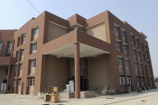The Girls Inter College at Sector 51. (Sunil Ghosh/HT Photo)