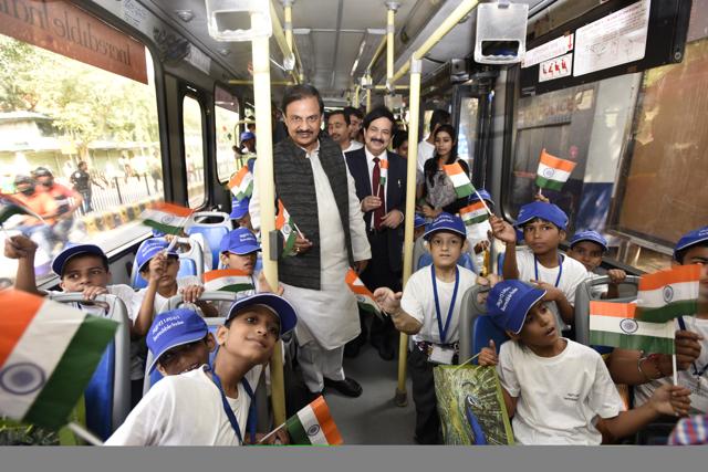 Union minister for culture Mahesh Sharma with school students on the occasion of World Tourism Day, New Delhi, September 27 (Sushil Kumar/HT PHOTO) Union minister for culture Mahesh Sharma with school students on the occasion of World Tourism Day, New Delhi, September 27 (Sushil Kumar/HT PHOTO)
