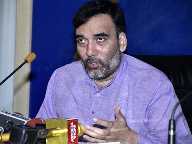 Delhi minister Gopal Rai inspected the Delhi zoo on Wednesday.(PTI) Delhi minister Gopal Rai inspected the Delhi zoo on Wednesday.(PTI)