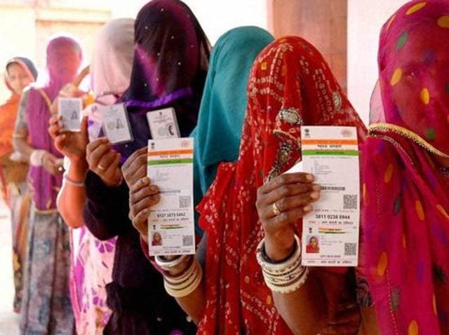 The Unique Identification Authority of India (UIDAI) has issued identity cards to 1.07 billion Indians.(PTI File Photo)