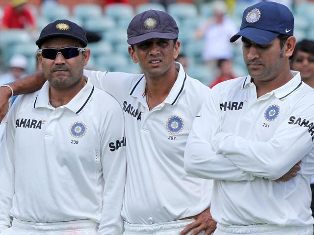 Sehwag, Rahul Dravid and MS Dhoni wait for the presentation after day five of the fourth Test match between Australia and India at Adelaide Oval on January 28, 2012. (Getty Images) 