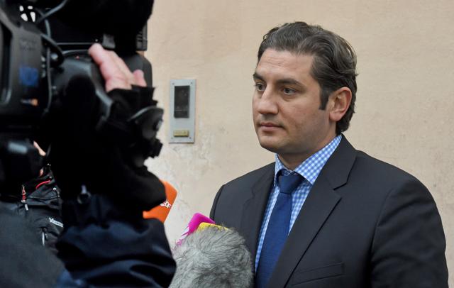 Lawyer Mutlu Gunal of defendant Safia S stands gives an interview outside the Regional Higher Court in Celle, northern Germany, on Thursday. (AFP Photo) Lawyer Mutlu Gunal of defendant Safia S stands gives an interview outside the Regional Higher Court in Celle, northern Germany, on Thursday. (AFP Photo)