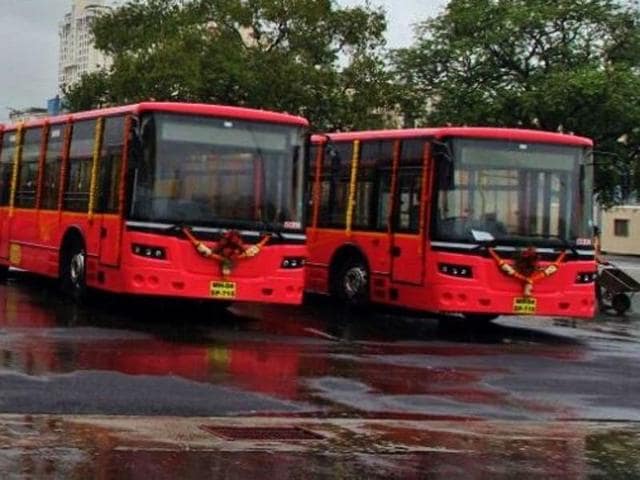 TMT authorities will propose to review the fare every six months — in January and June — in the general body meeting to be held this week.(HT file photo)