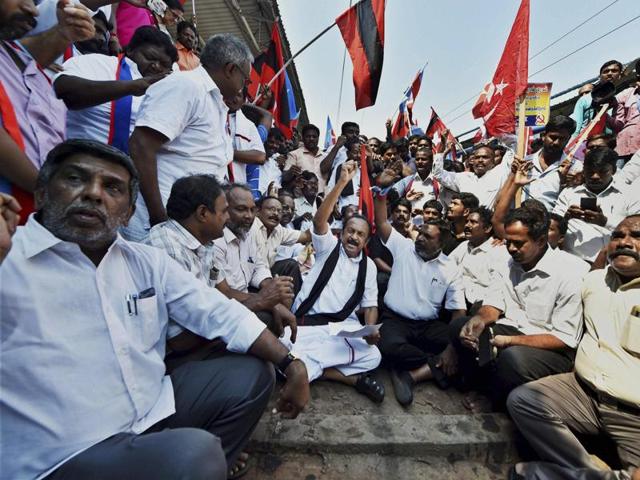 Chennai: MDMK general secretary Vaiko and VCK Chief Thol Thirumavalavan, along with several workers including those from the Left parties, at a rail roko protest called by the farmers’ federation demanding the Centre’s intervention in setting up of the Cauvery Management Board in the ongoing Cauvery water dispute (PTI) Chennai: MDMK general secretary Vaiko and VCK Chief Thol Thirumavalavan, along with several workers including those from the Left parties, at a rail roko protest called by the farmers’ federation demanding the Centre’s intervention in setting up of the Cauvery Management Board in the ongoing Cauvery water dispute (PTI)