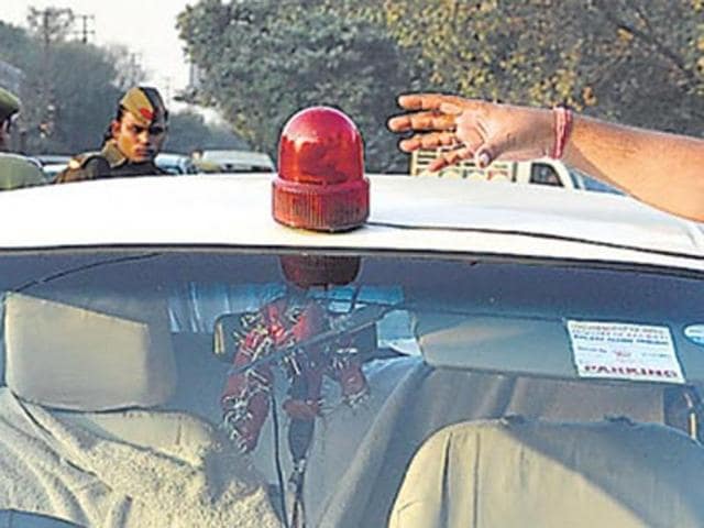 Union home secretary Rajiv Mehrishi recently met the chiefs of central police organisaions and asked them to take back the official vehicles and personnel retained by retired senior officials. (Sakib Ali / HT File Photo) Union home secretary Rajiv Mehrishi recently met the chiefs of central police organisaions and asked them to take back the official vehicles and personnel retained by retired senior officials. (Sakib Ali / HT File Photo)