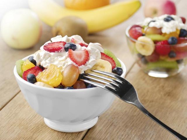 Fruit salad and fruit cream: Fruit If you really want to treat yourself to a satisfying dessert, then make your own. For options that are healthy and tasty, look for recipes using wholewheat flour and sweetened with fruit or fruit puree. (Shutterstock) Fruit salad and fruit cream: Fruit If you really want to treat yourself to a satisfying dessert, then make your own. For options that are healthy and tasty, look for recipes using wholewheat flour and sweetened with fruit or fruit puree. (Shutterstock)