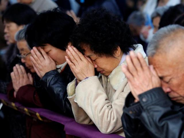 Believers take part in a weekend mass at an underground Catholic church in Tianjin November 10, 2013. (Reuters) Believers take part in a weekend mass at an underground Catholic church in Tianjin November 10, 2013. (Reuters)