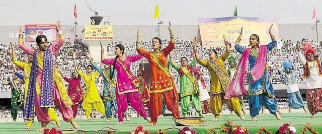 50th Punjabi Suba anniversary: 1,600 students put up a dazzling show ...