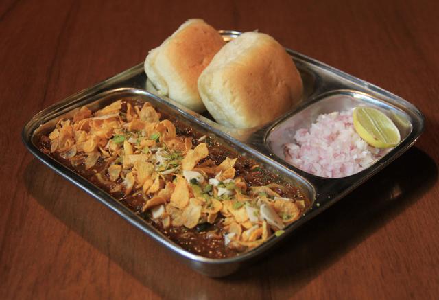 The ‘deconstructed missile pav’ neither looked nor tasted any different from what you’d expect in any office canteen. (HT Photo: Bhushan Koyande)