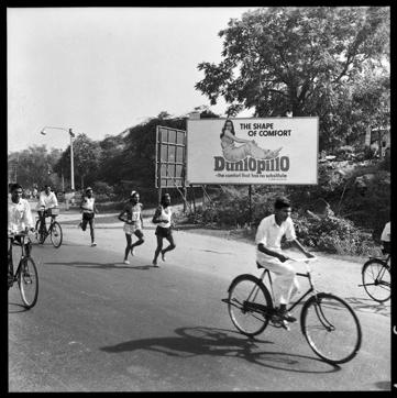 A men’s race in progress on 25 October 1970. The hoarding in the background features Dunlopillo, which continues to be among the top 10 brands of mattresses sold in India (Virendra Prabhakar/HT Photo) A men’s race in progress on 25 October 1970. The hoarding in the background features Dunlopillo, which continues to be among the top 10 brands of mattresses sold in India (Virendra Prabhakar/HT Photo)