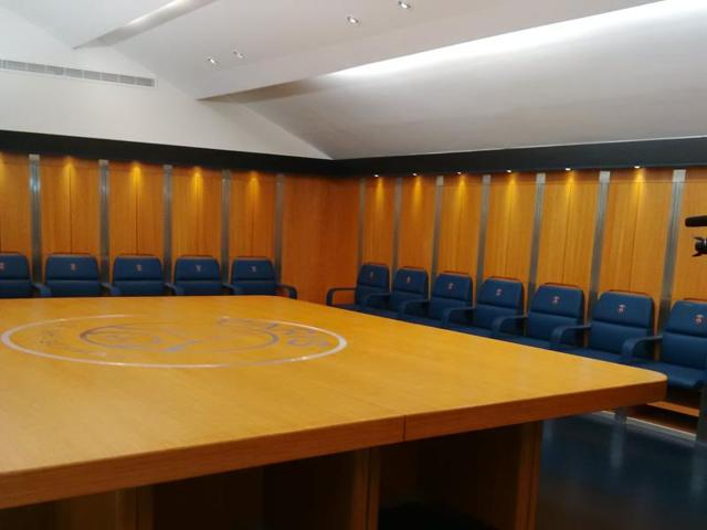 This is where they get ready for going to work. Each seat has a locker above it and the locker has two compartments for players to put their phones, and tabs etc. Above those compartments the shirts hang. (HT Photo/Dhiman Sarkar) This is where they get ready for going to work. Each seat has a locker above it and the locker has two compartments for players to put their phones, and tabs etc. Above those compartments the shirts hang. (HT Photo/Dhiman Sarkar)