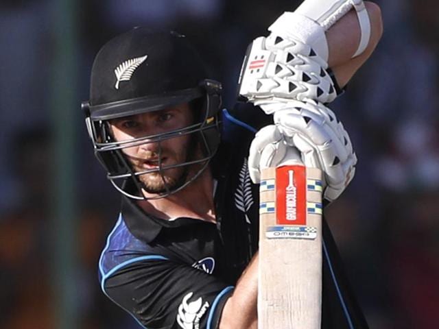 New Zealand's captain Kane Williamson raises his bat after his century.(AFP Photo) New Zealand's captain Kane Williamson raises his bat after his century.(AFP Photo)