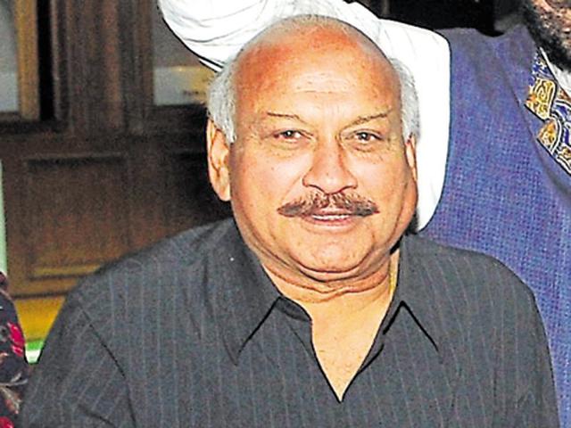 We must realise that Akalis are hijacking our vote bank. We need to learn from mistakes and allot more tickets to Hindus this time, apart from promising them Dy chief minister’s post,” Brahm Mohindra, Punjab Congress vice-president, said. (HT Photo) We must realise that Akalis are hijacking our vote bank. We need to learn from mistakes and allot more tickets to Hindus this time, apart from promising them Dy chief minister’s post,” Brahm Mohindra, Punjab Congress vice-president, said. (HT Photo)