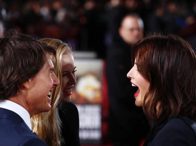 Tom Cruise, Danika Yarosh and Cobie Smulders (R) arrive ahead of the Berlin premiere of the film Jack Reacher : Never Go Back. (AFP)