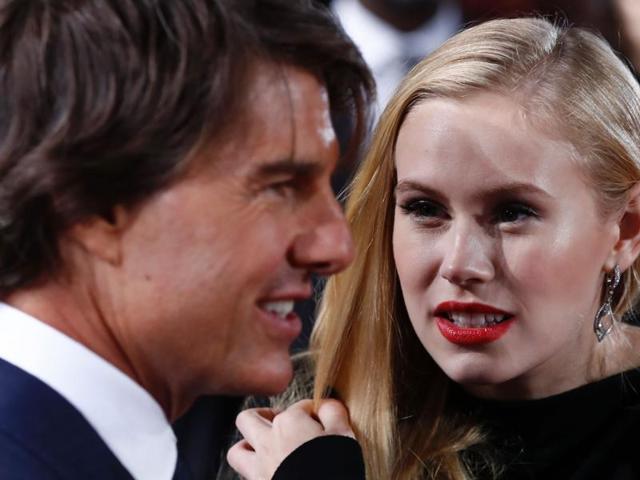 Tom Cruise and Danika Yarosh arrive ahead of the premiere of the film "Jack Reacher : Never Go Back in Berlin. (AFP)
