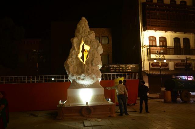 A digitally-lit flame is a new attraction at the entrance of Jallianwala Bagh. (HT Photo) A digitally-lit flame is a new attraction at the entrance of Jallianwala Bagh. (HT Photo)
