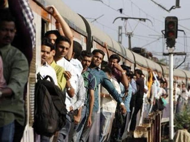 Theb Diwali season sees gangs from across Maharashtra and neighbouring states make their way to Mumbai to target the festive season traveller.(HT) Theb Diwali season sees gangs from across Maharashtra and neighbouring states make their way to Mumbai to target the festive season traveller.(HT)