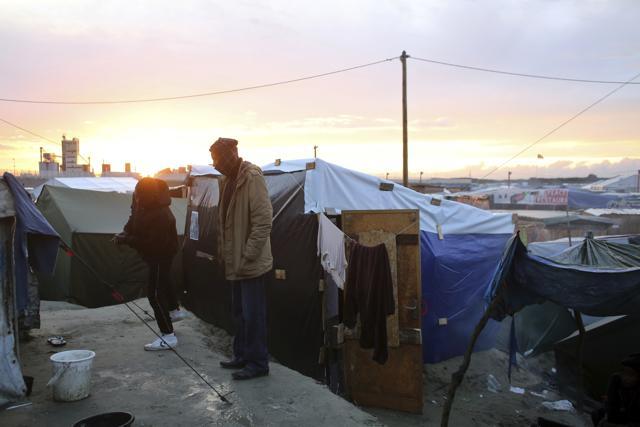 The government is gradually deporting migrants without right to asylum and relocating the rest to more than 160 centers around France. (AP File Photo) The government is gradually deporting migrants without right to asylum and relocating the rest to more than 160 centers around France. (AP File Photo)