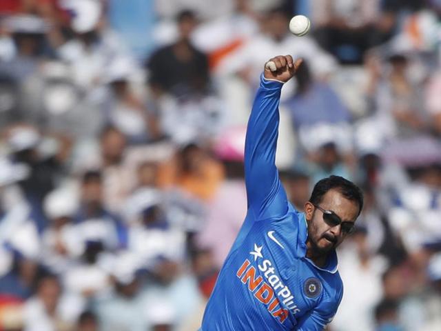 Kedar Jadhav (left) celebrates the dismissal of New Zealand's captain Kane Williamson during their third one-day international cricket match in Mohali.(AP Photo) Kedar Jadhav (left) celebrates the dismissal of New Zealand's captain Kane Williamson during their third one-day international cricket match in Mohali.(AP Photo)