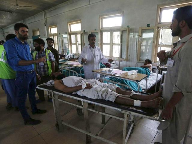 The Supreme Court on Sunday asked the J-K high court to improve the state-run health facilities for the benefit of its residents. (Waseem Andrabi/ HT File Photo) The Supreme Court on Sunday asked the J-K high court to improve the state-run health facilities for the benefit of its residents. (Waseem Andrabi/ HT File Photo)