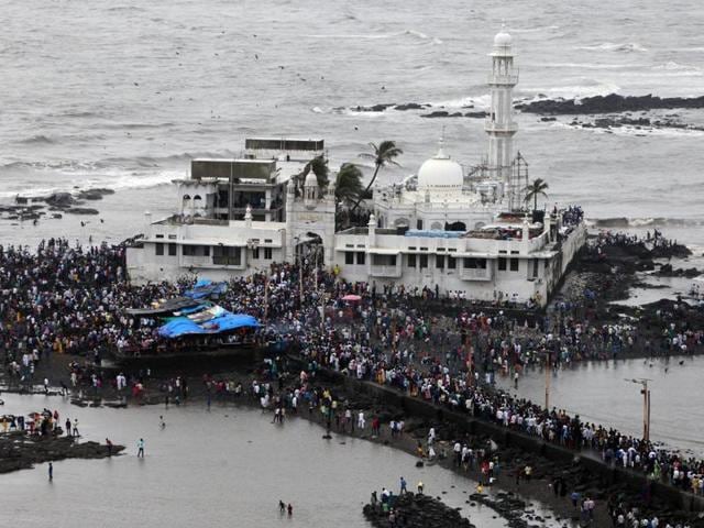 The Haji Ali Trust told the Supreme Court on Monday that it will grant women access into the sanctum sanctorum of the iconic dargah and asked for four weeks to implement the order. (HT File Photo) The Haji Ali Trust told the Supreme Court on Monday that it will grant women access into the sanctum sanctorum of the iconic dargah and asked for four weeks to implement the order. (HT File Photo)