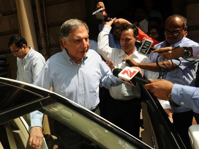Tata Sons Chairman Ratan Tata (C) arrives in his office after attending a meeting at the company's head office in Mumbai, India, October 25, 2016.(REUTERS) Tata Sons Chairman Ratan Tata (C) arrives in his office after attending a meeting at the company's head office in Mumbai, India, October 25, 2016.(REUTERS)