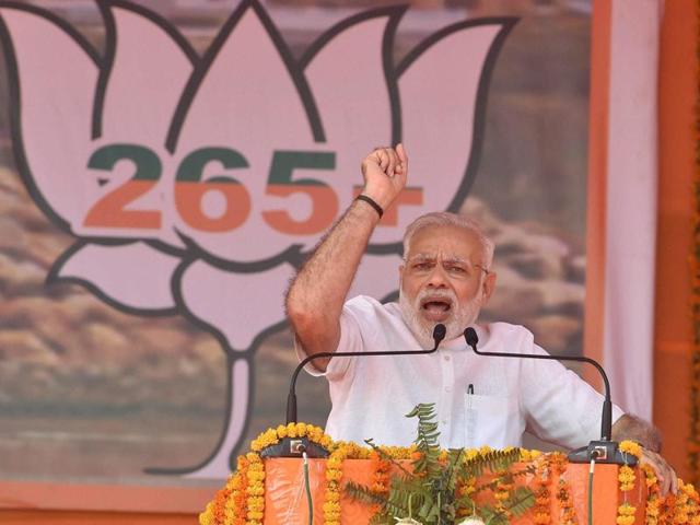 PM arendra Modi addresses Parivartan Maharally in Mahoba. (PTI Photo) PM arendra Modi addresses Parivartan Maharally in Mahoba. (PTI Photo)