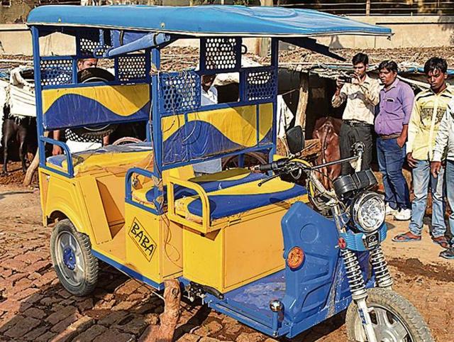 Family members of the 24-year-old e-rickshaw driver Umesh Kumar at his village home in kadkad model village. (Sakib Ali/HT Photo) Family members of the 24-year-old e-rickshaw driver Umesh Kumar at his village home in kadkad model village. (Sakib Ali/HT Photo)