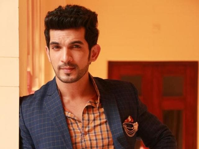 Actor Arjun Bijlani is planning to buy some gold to celebrate Dhanteras. Actor Arjun Bijlani is planning to buy some gold to celebrate Dhanteras.