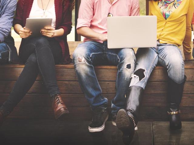 This study examines how individual friendships a college, how students benefit academically and socially from such networks, and how such networks reflect a student’s race and class. (Shutterstock) This study examines how individual friendships a college, how students benefit academically and socially from such networks, and how such networks reflect a student’s race and class. (Shutterstock)