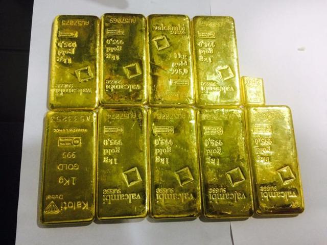 The gold bars were kept in plastic bags, which were kept hidden in the rear toilet of the aircraft. (HT Photo) The gold bars were kept in plastic bags, which were kept hidden in the rear toilet of the aircraft. (HT Photo)