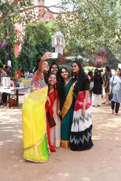 Students of Delhi University never miss a chance to take selfie. (Mansa Saxena )
