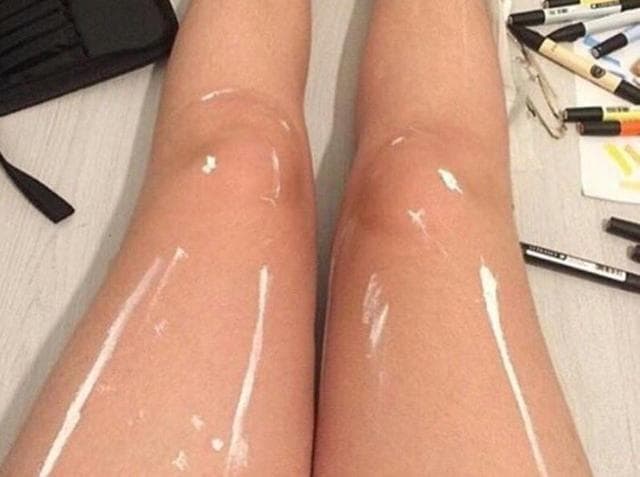 Paint or oil? There's a new 'the dress' on Twitter all over again | Fashion  Trends