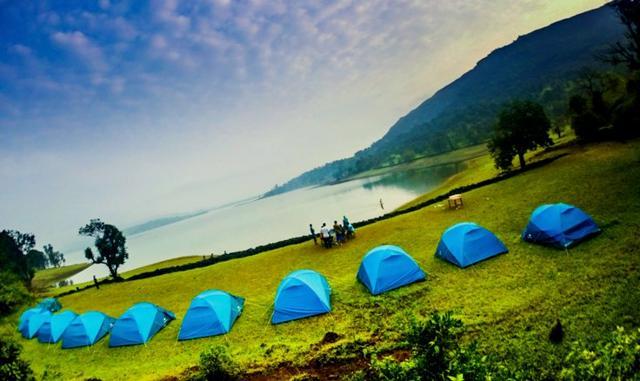 Camping at Bhandardara Camping at Bhandardara