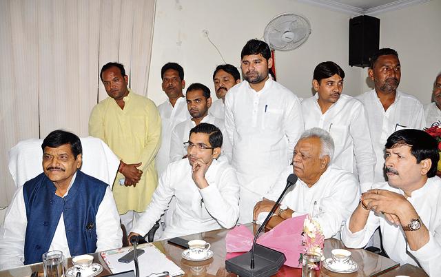 The Samajwadi Party state chief was in Ghaziabad’s Police Lines at Harsaon on October 27. (Sakib Ali /HT Photo) The Samajwadi Party state chief was in Ghaziabad’s Police Lines at Harsaon on October 27. (Sakib Ali /HT Photo)