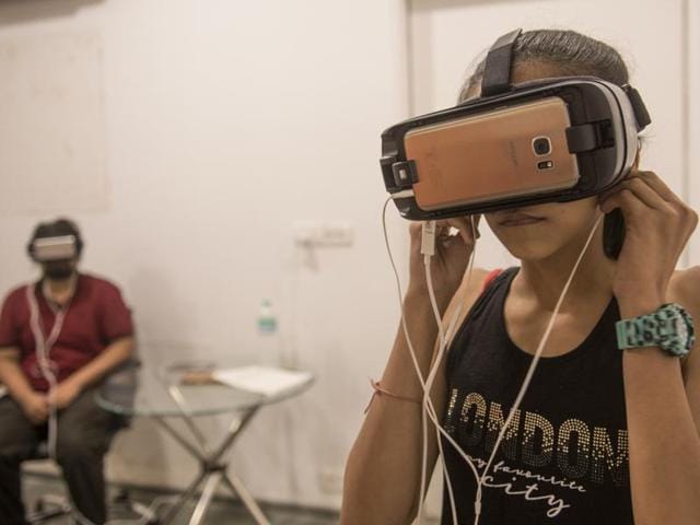 Filmmakers across the world — especially from the indie scene — are keen to explore the possibilities of virtual reality(Photo:Satish Bate/HT)