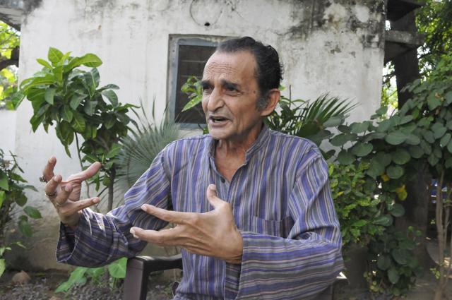 Poet and singer Shanney Naqvi at home in Lucknow. His relatives stay in Pakistan. According to a Dawn 2012 report, ‘North India and South Pakistan’, every fifth person in Sindh belongs to second or third-generation migrants from India, particularly Uttar Pradesh. (Dheeraj Dhawana / HT Photo ) Poet and singer Shanney Naqvi at home in Lucknow. His relatives stay in Pakistan. According to a Dawn 2012 report, ‘North India and South Pakistan’, every fifth person in Sindh belongs to second or third-generation migrants from India, particularly Uttar Pradesh. (Dheeraj Dhawana / HT Photo )