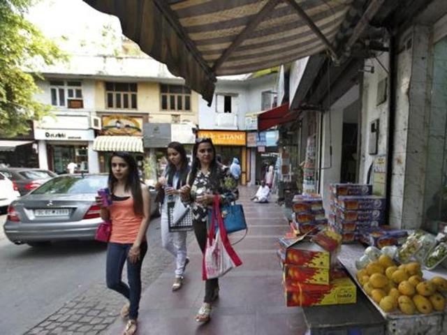 The court made it clear that restaurant and eateries will be liable for the loss or damages to life or property of anyone from any incident of fire in their premises.(Hindustan Times) The court made it clear that restaurant and eateries will be liable for the loss or damages to life or property of anyone from any incident of fire in their premises.(Hindustan Times)