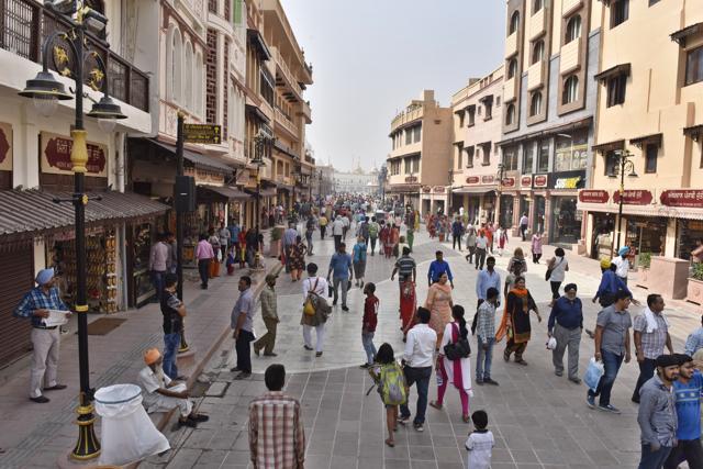 The renovated stretch of road between the Town Hall and the Golden Temple in Amritsar which has been given an old-world look (Sanjeev Verma/HT Photo) The renovated stretch of road between the Town Hall and the Golden Temple in Amritsar which has been given an old-world look (Sanjeev Verma/HT Photo)